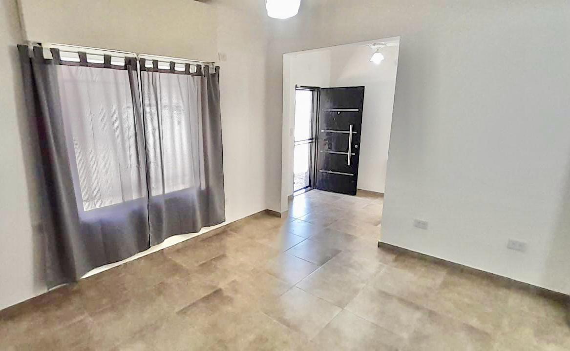 Foto de CASA DE 2 DORMITORIOS 2 MONOAMBIENTES INDEPENDIENTES – ECHESORTU, imagen 5