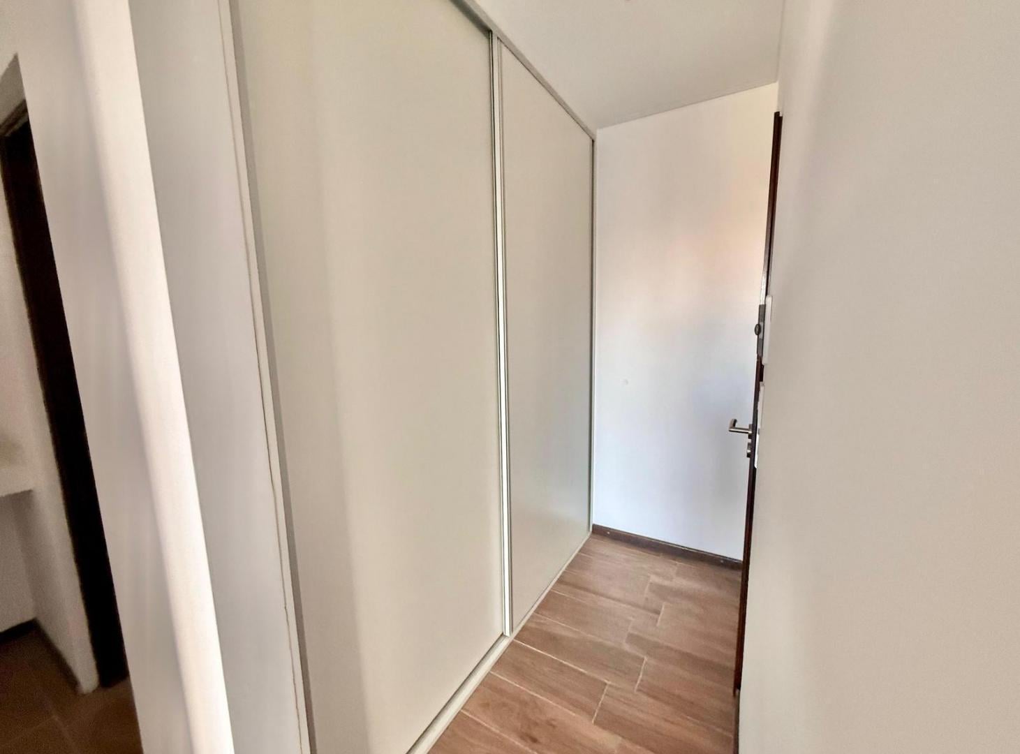 Foto de VENTA | MONOAMBIENTE CON BALCÓN | PISO 8 | zona MEDICINA - CAFFERATA 841, imagen 5