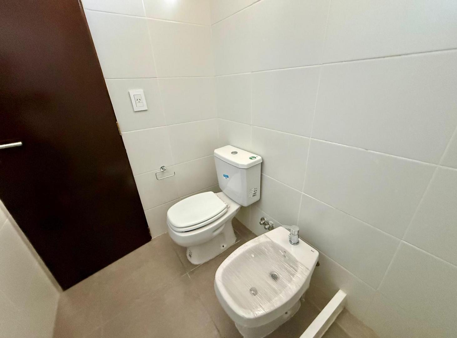 Foto de VENTA | 1 DORM. BALCÓN AL FRENTE | PISO 8 | zona MEDICINA - CAFFERATA, imagen 2