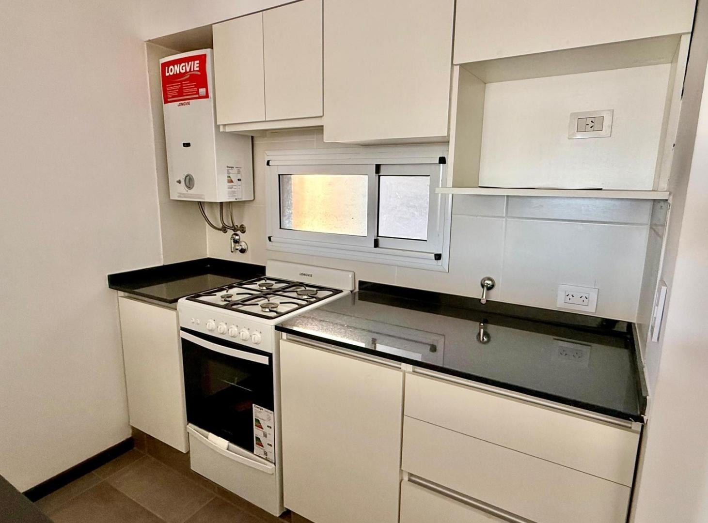 Foto de VENTA | 1 DORM. BALCÓN AL FRENTE | PISO 8 | zona MEDICINA - CAFFERATA, imagen 3