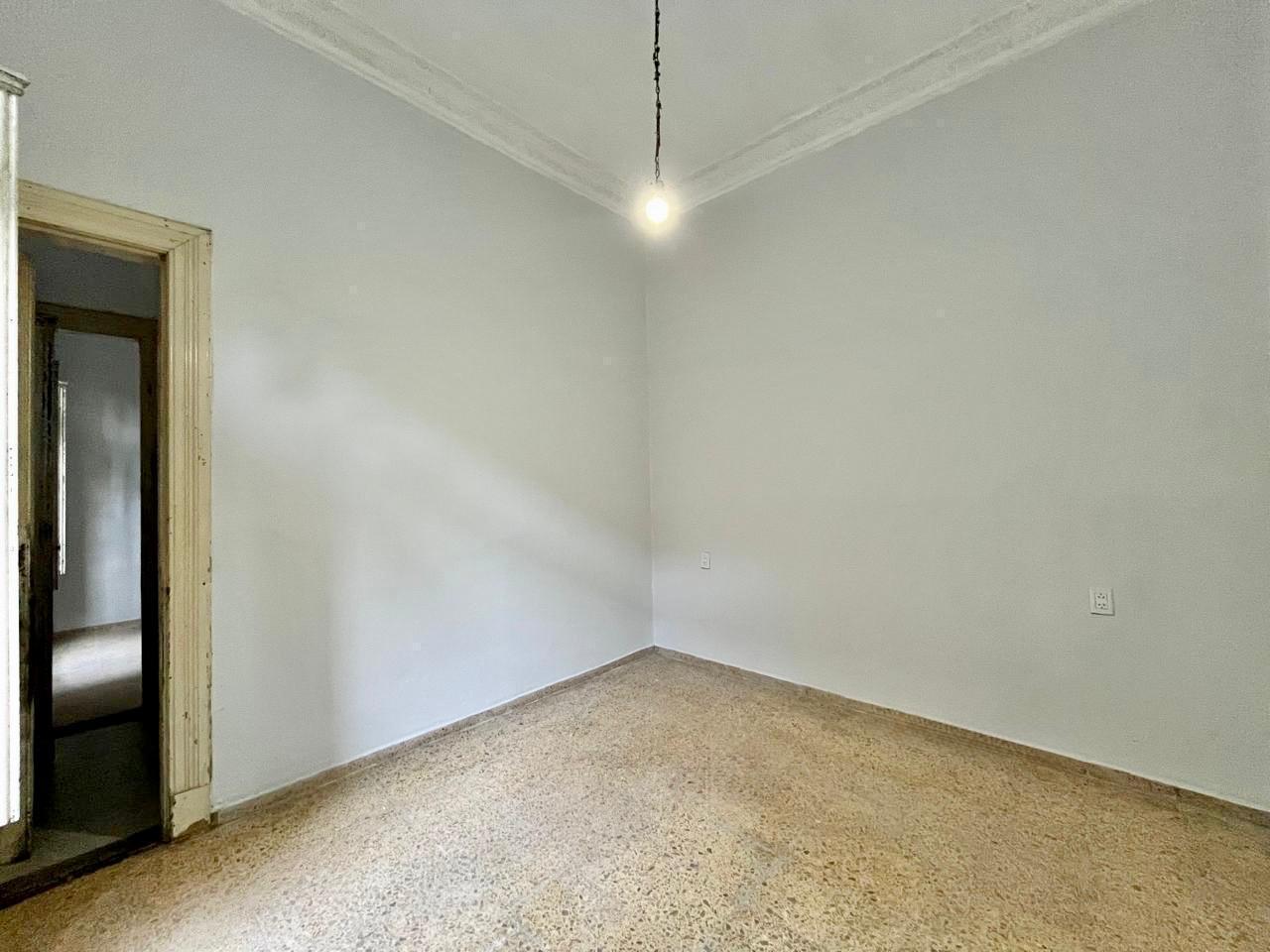 Foto de PH 4 DORMITORIOS PATIO | APTO COMERCIAL | ITALIA 749 | SIN EXPENSAS, imagen 3