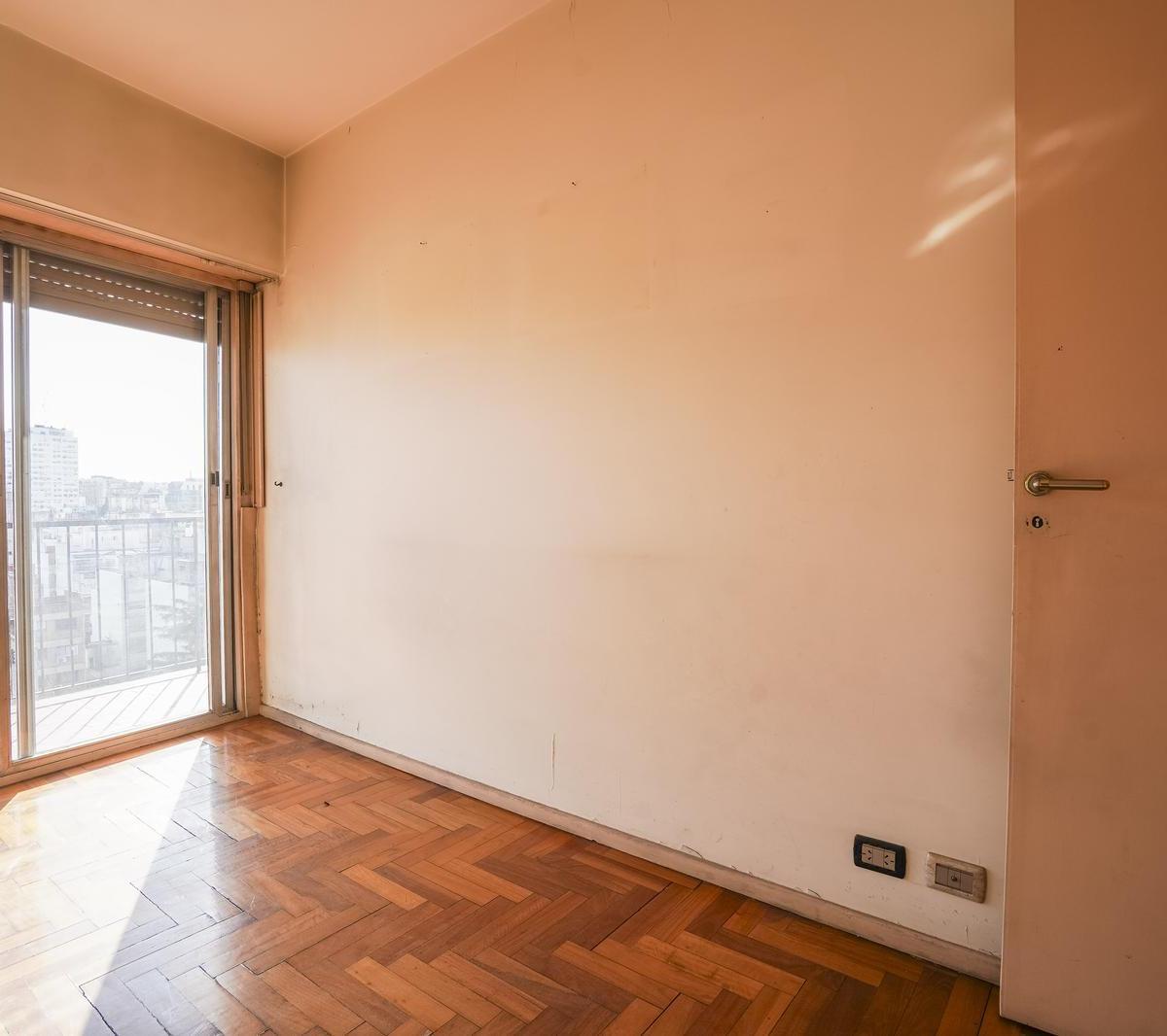 Departamento en Venta, Caballito, 4 Ambientes, con Balcón Al Frente. 4