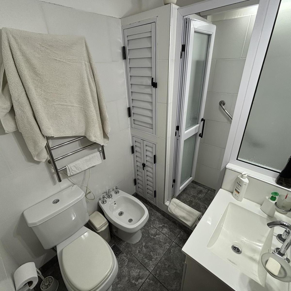 Departamento en Venta, Caballito, 3 Ambientes y Dependencia con Balcon Al Frente - Apto Credito 4