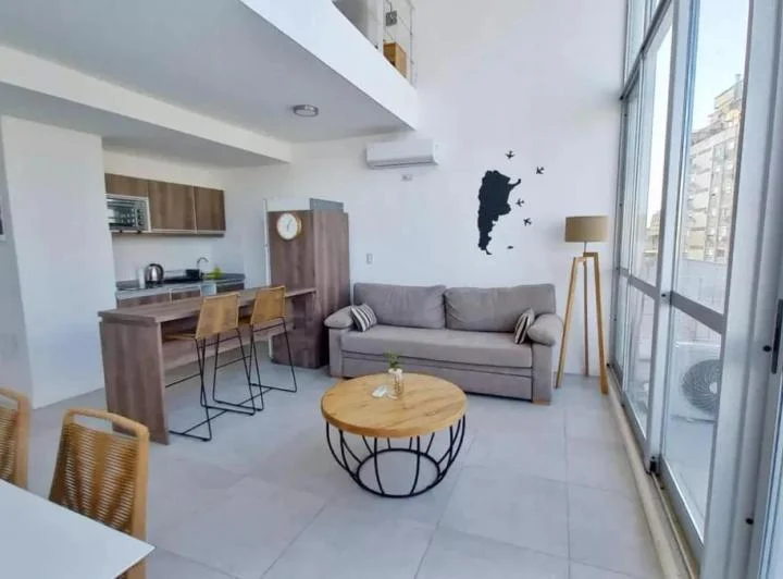 Departamento en Venta, San Telmo, 2 ambientes, Duplex con Terraza Privada y Balcon al Frente 2