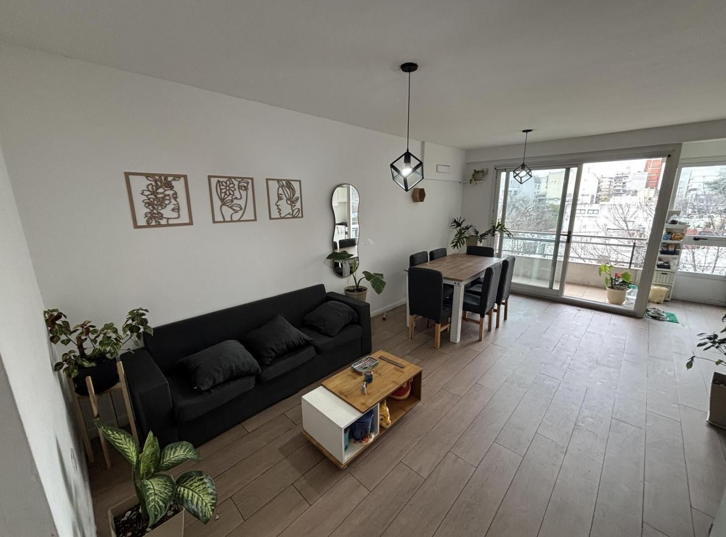 Departamento en Venta, Almagro, 3 ambientes con Cochera luminoso con Balcon al Frente y Contrafrente