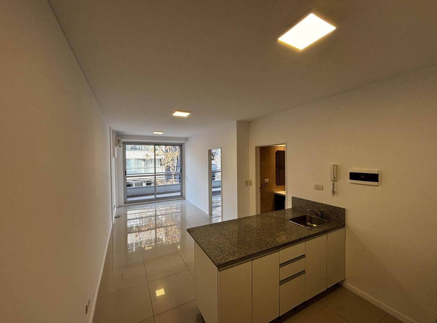 Departamento en Belgrano 2 Ambientes en Venta, Balcon Corrido, Parrilla y Pileta