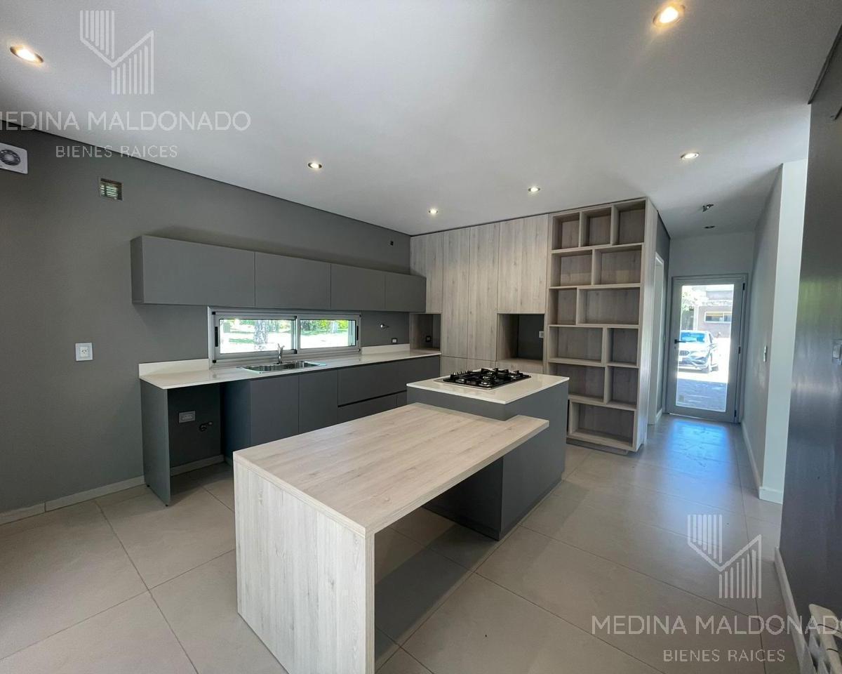 Casa de 6 Ambientes en Venta a Estrenar - Fincas de Hudson 5