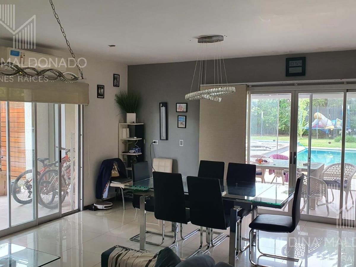 Venta Casa de 5 Ambientes C/ Pileta - Barrio Privado Las Acacias - Hudson 1