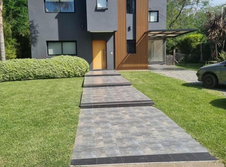 Alquiler Casa de 4 Ambientes con Pileta- Ficas de Iraola 2 1