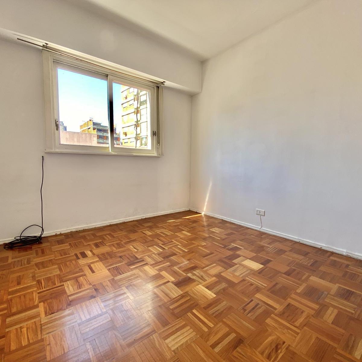 Foto de Venta Departamento 3 Ambientes en Villa del Parque-oportunidad, imagen 3