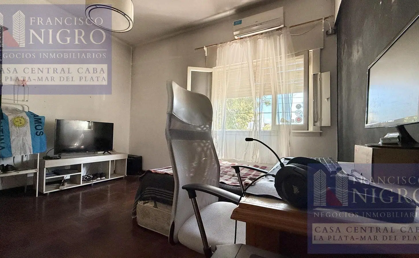 Venta PH de 4 ambientes  en primer piso por escalera en Villa Real 8