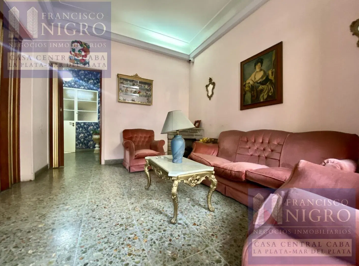 Venta Casa doble frente-posible Galpón con mas estacionamiento.-USAM 5
