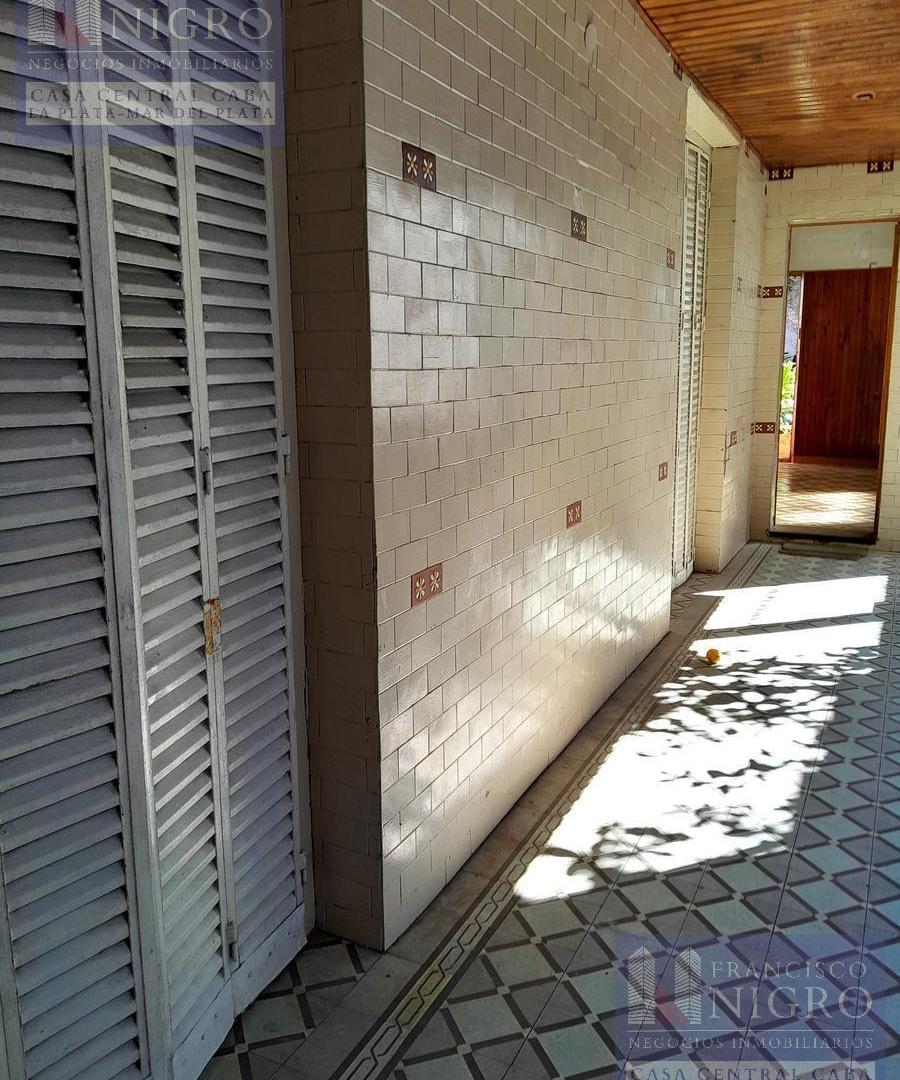 Foto de Venta Casa para reciclar o nuevo desarrrollo en Monte Castro, imagen 2