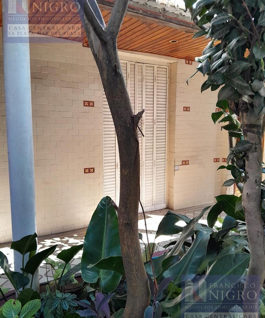 Foto de Venta Casa para reciclar o nuevo desarrrollo en Monte Castro, imagen 4