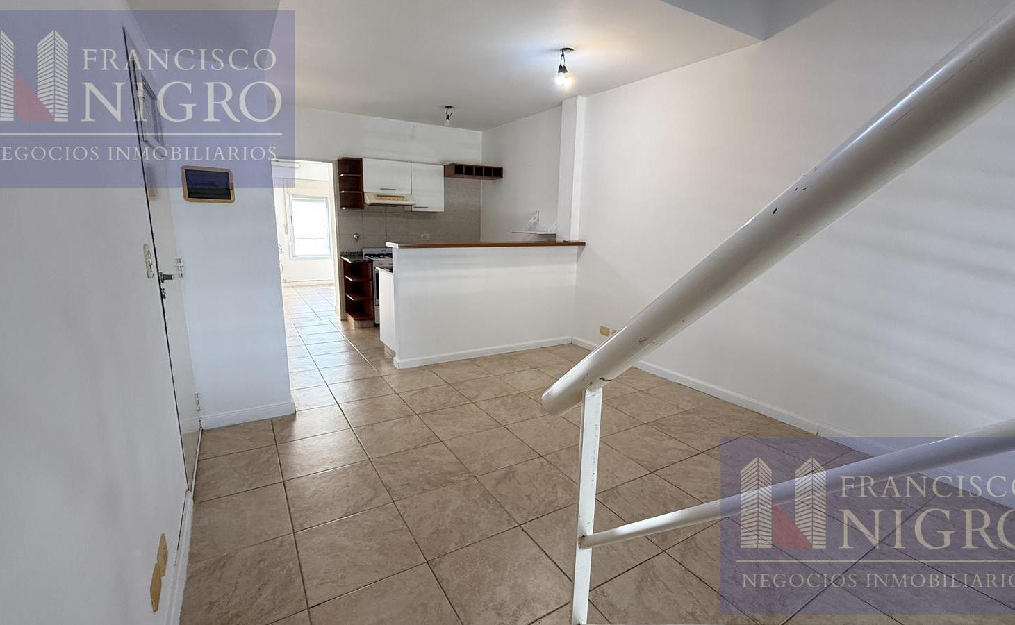 Foto de ALQUILER PH 2 AMBIENTES en Monte Castro, imagen 3