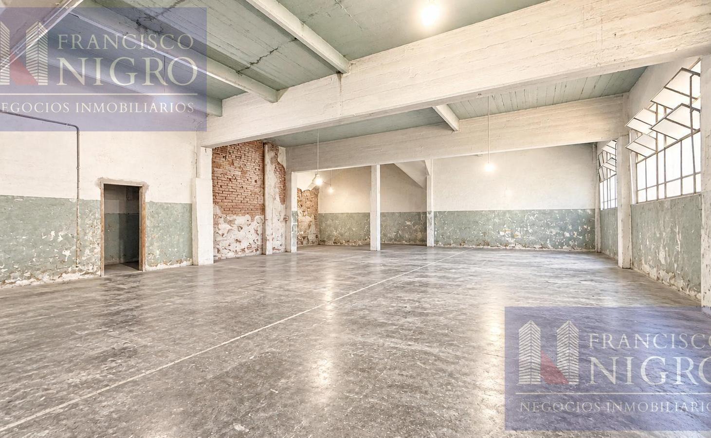 Foto de Venta en Block Local-Garage-Deposito mas 2 Departamentos 3 amb., imagen 4