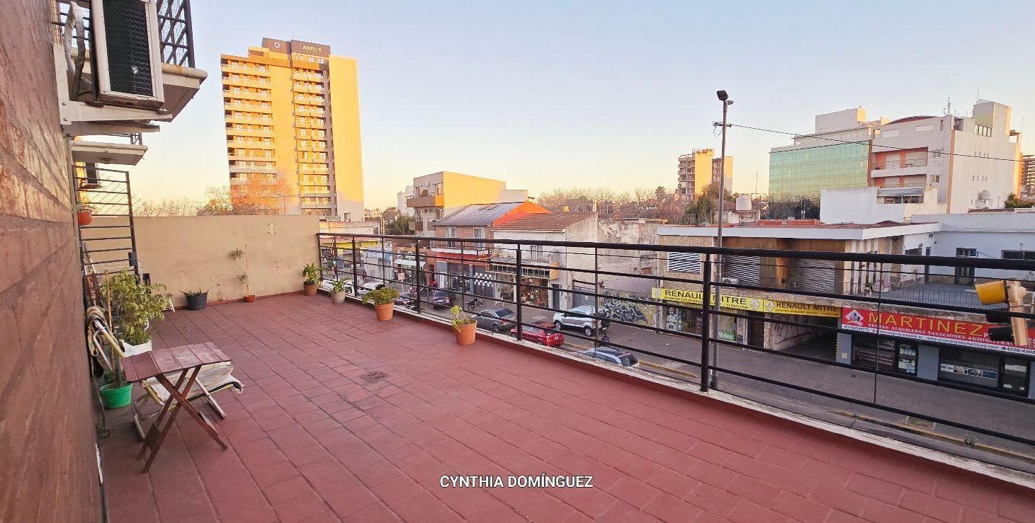 Departamento en Avenida Mitre esq 16