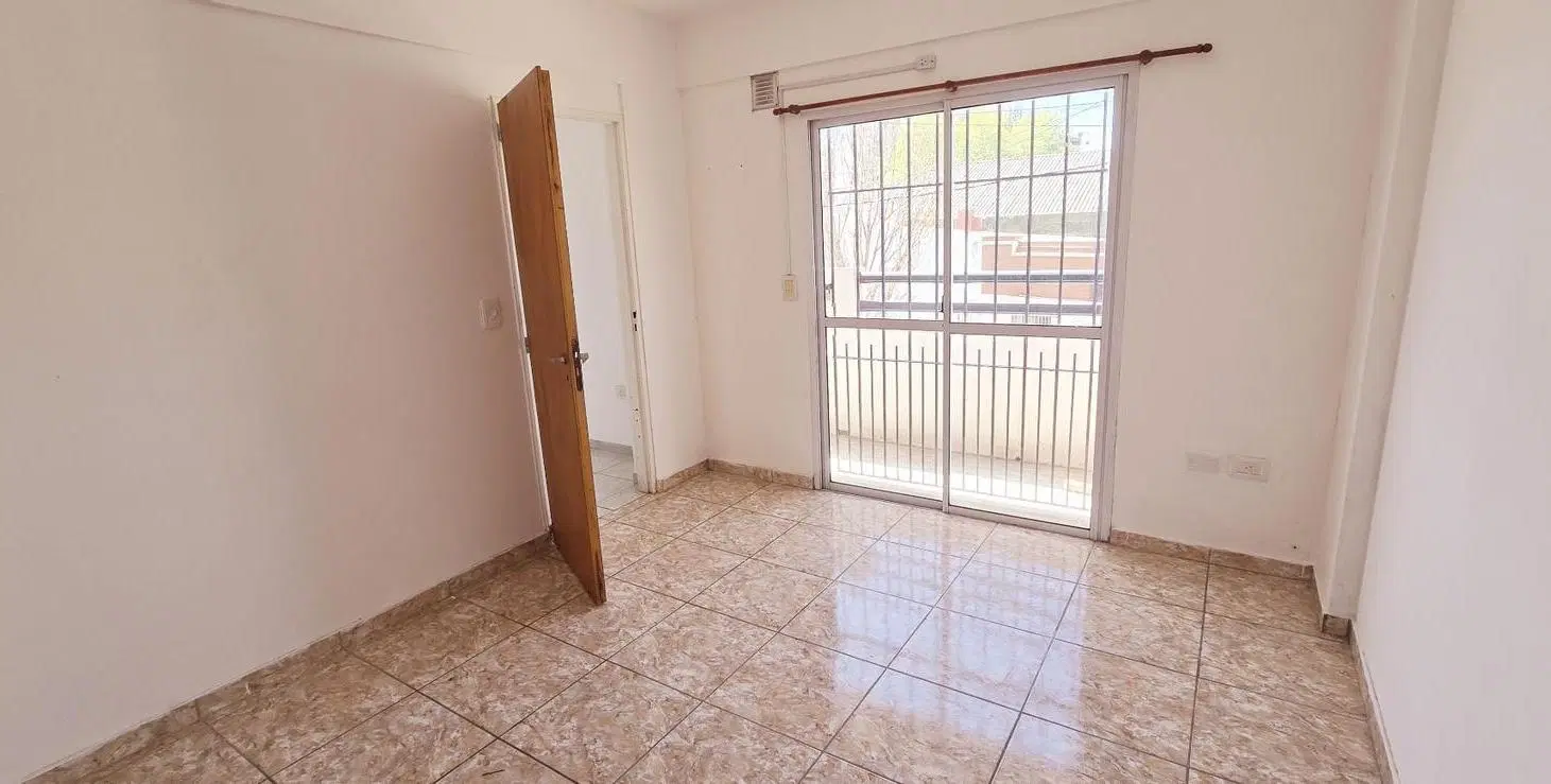 Departamento - Berazategui 5