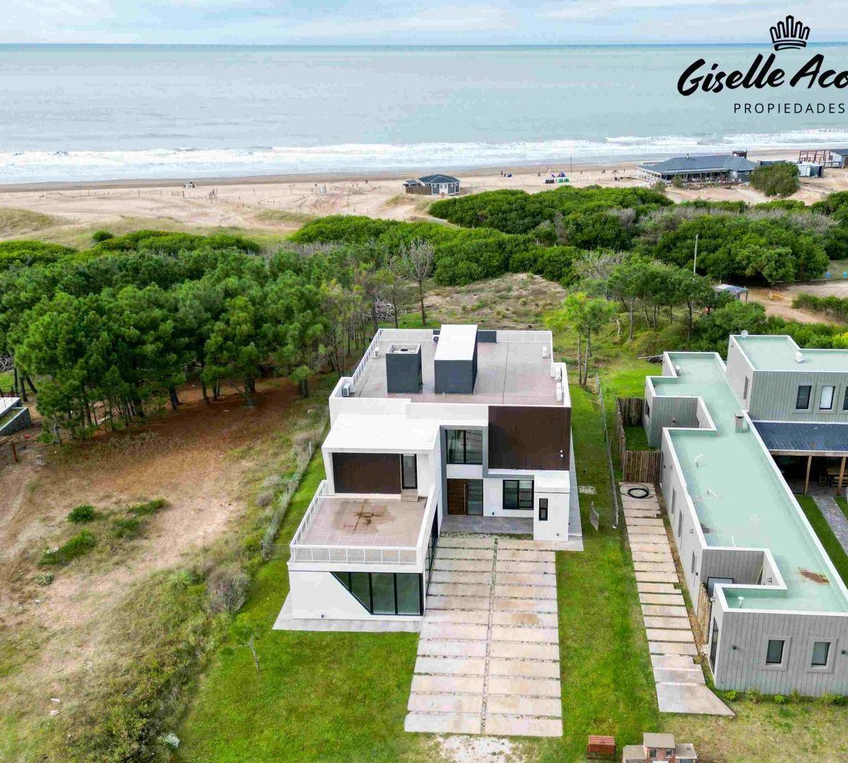 Casa en Venta en Costa Esmeralda Barrio Marítimo 5 Dormir 3