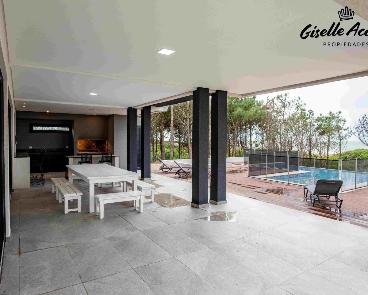 Casa en Venta en Costa Esmeralda Barrio Marítimo 5 Dormir 4
