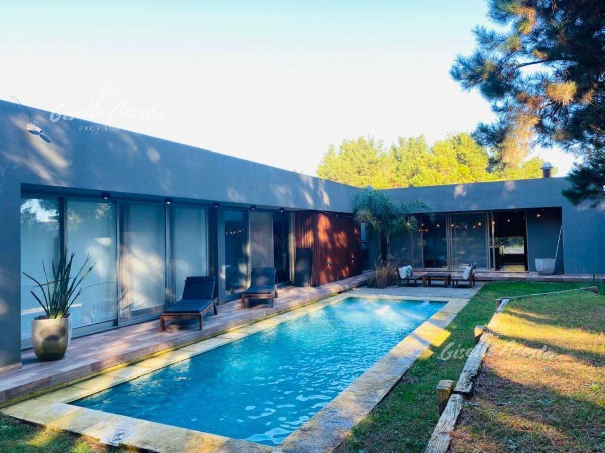 Foto de Venta Casa 3 DORMITORIOS Categoría - Golf I COSTA ESMERALDA - PILETA, imagen 1