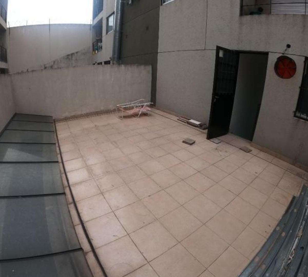 Foto de Local a la calle en Venta en Ramos Mejia, imagen 4