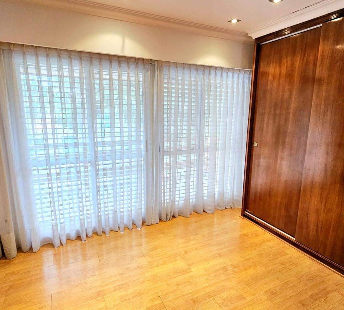 Foto de CASA DE 5 AMBIENTES EN VENTA, imagen 4