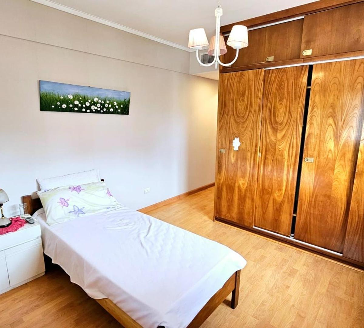 Foto de CASA DE 5 AMBIENTES EN VENTA, imagen 2