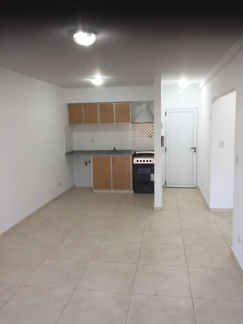DEPARTAMENTO 2 AMBIENTES EN ALQUILER 5