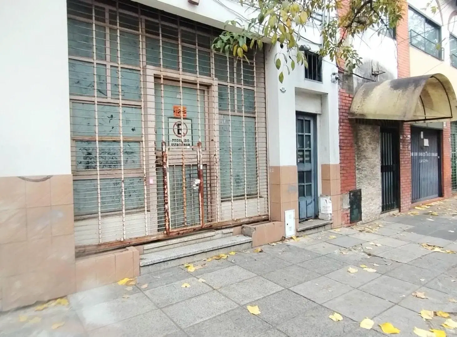 LOCAL A LA CALLE EN ALQUILER 2