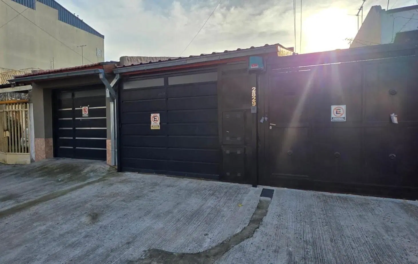 CASA DE 3 AMBIENTES CON COCHERA EN PLANTA BAJA 2