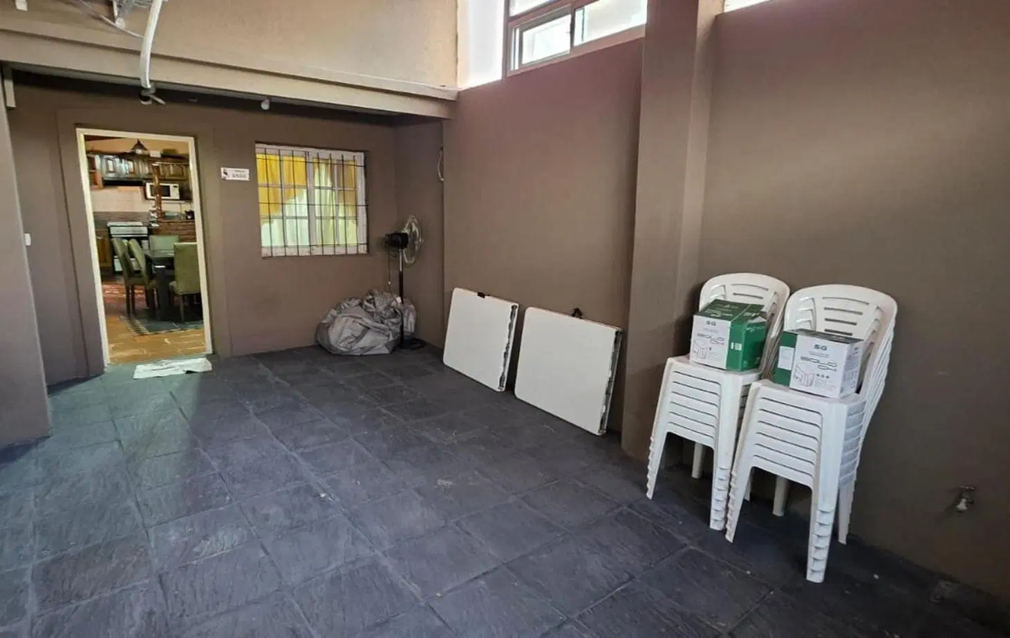 CASA DE 3 AMBIENTES CON COCHERA EN PLANTA BAJA 4