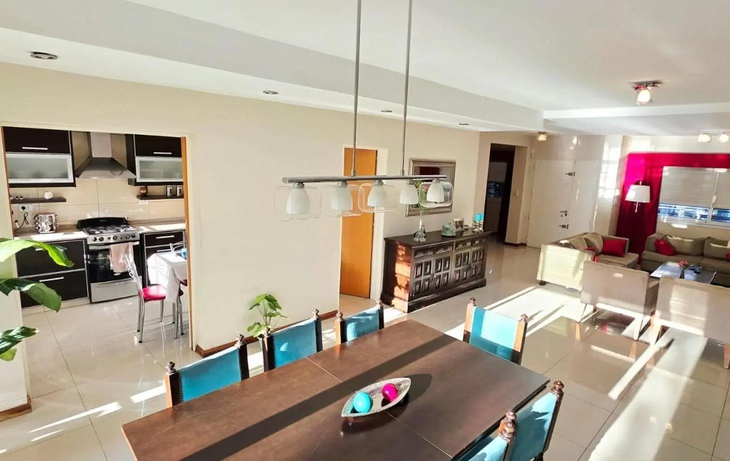 CASA DE 5 AMBIENTES CON PARQUE 1