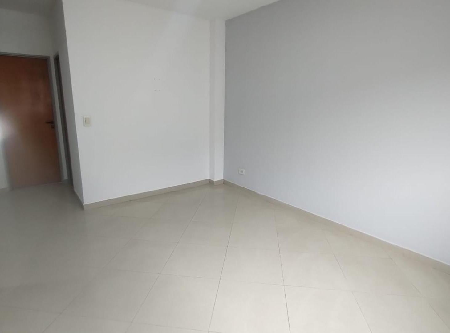 Foto de DEPARTAMENTO DE 2 AMBIENTES EN ALQUILER, imagen 2
