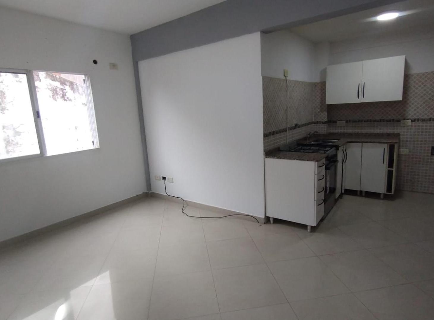 Foto de DEPARTAMENTO DE 2 AMBIENTES EN ALQUILER, imagen 1