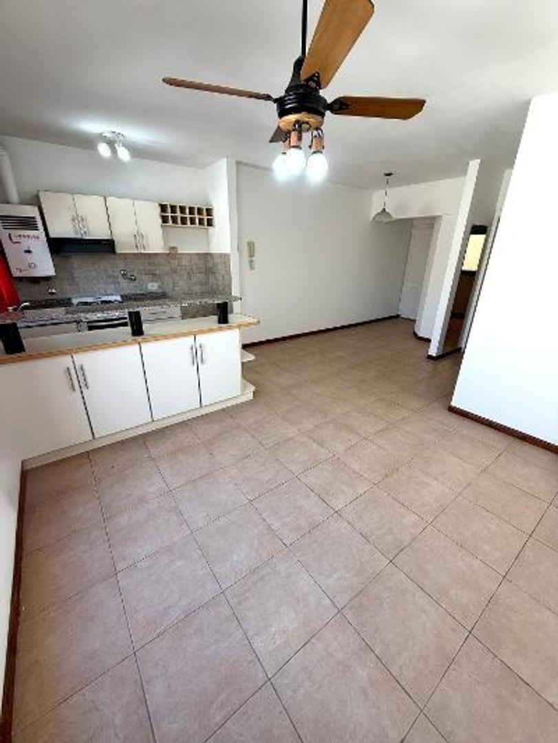 Foto de DEPARTAMENTO 2 AMBIENTES EN ALQUILER, imagen 4