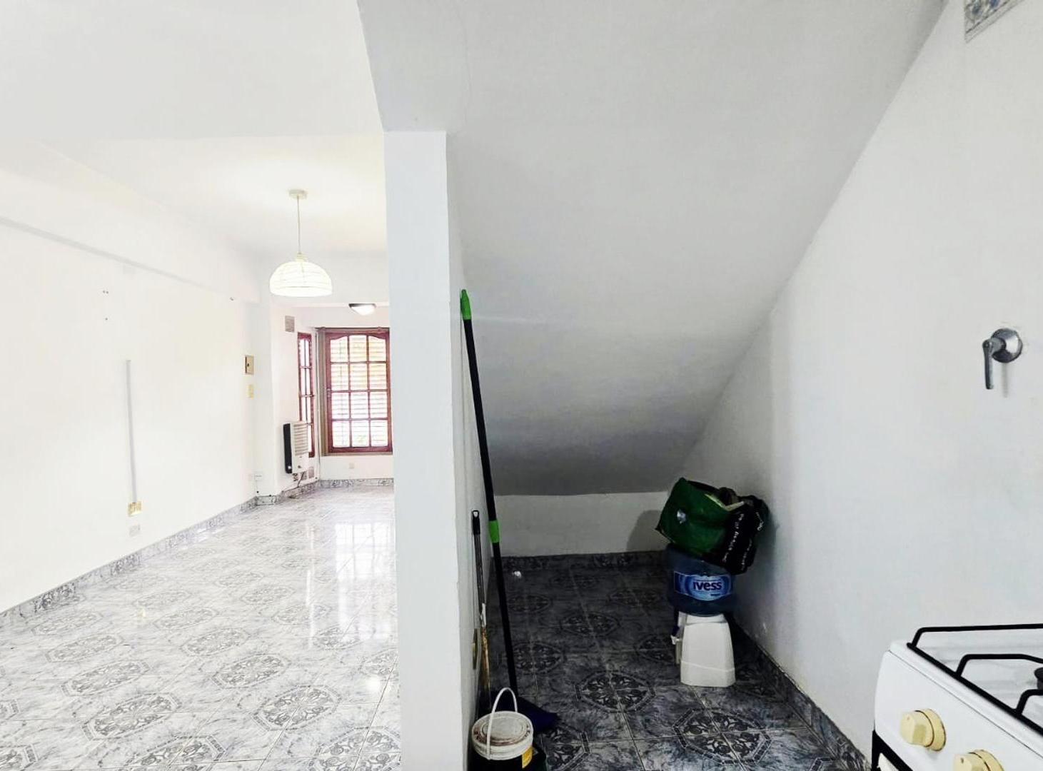 Foto de PH DE 2 AMBIENTES EN ALQUILER EN PLANTA BAJA, imagen 2