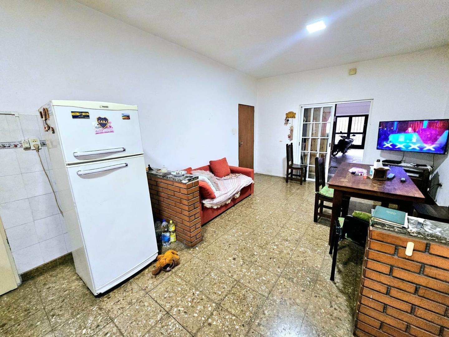 Foto de CASA DE 5 AMBIENTES MULTIFAMILIAR, imagen 3