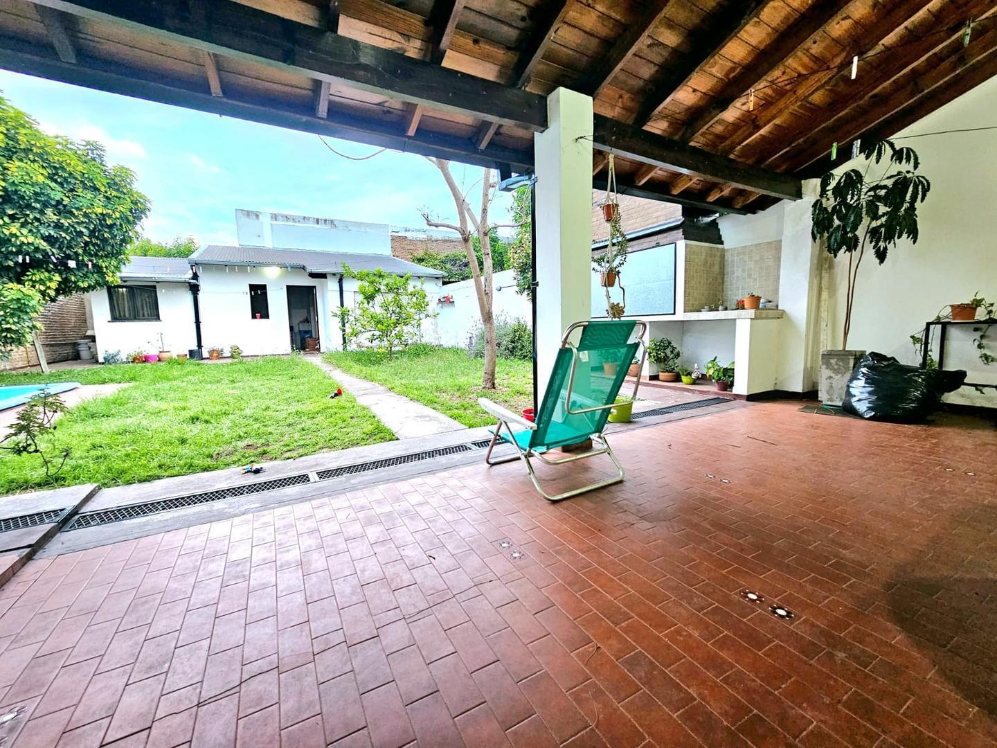 Foto de CASA DE 5 AMBIENTES MULTIFAMILIAR, imagen 2