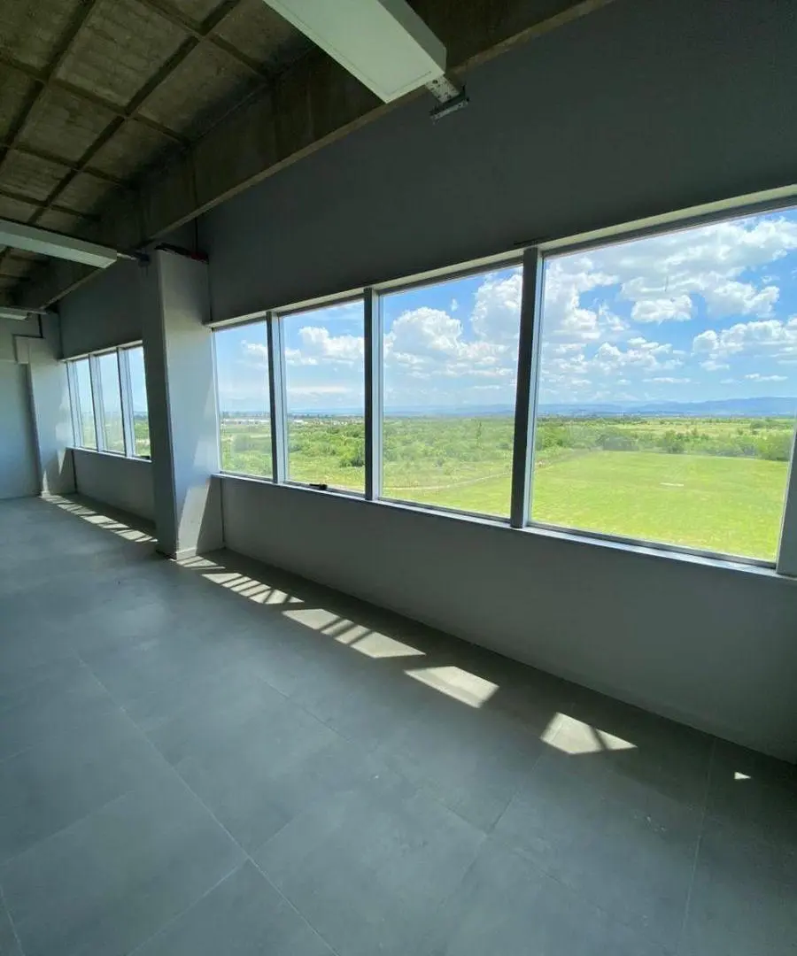 Oficina comercial de 222 m² en Alquiler en Parque Empresarial Aeropuerto 4