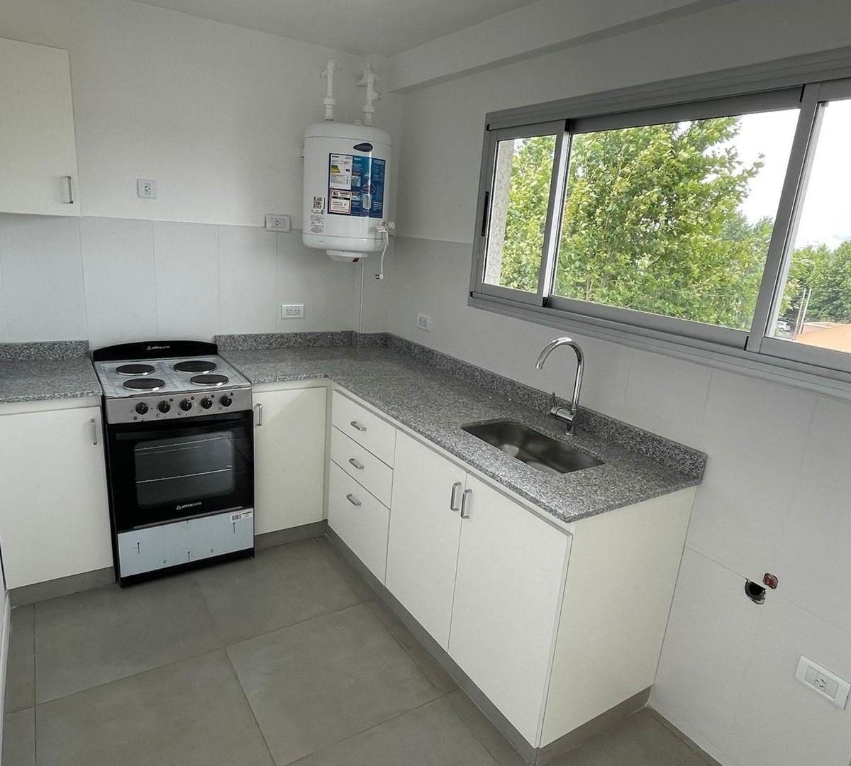 Departamento en Venta 2 Ambientes Ubicado en Quilmes, G. B. a. Zona Sur 5