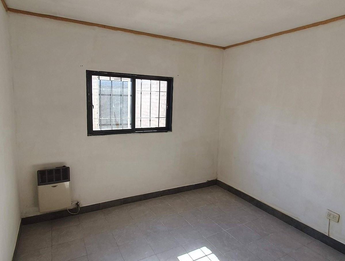 Casa en Venta en Florencio Varela, G. B. a. Zona Sur, Argentina 5