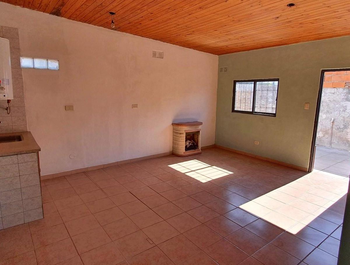 Casa en Venta en Florencio Varela, G. B. a. Zona Sur, Argentina 4