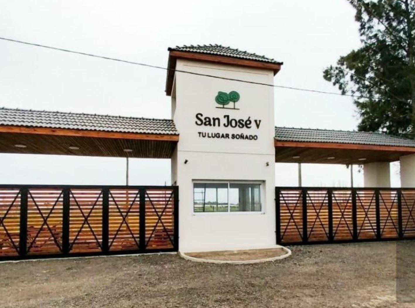Foto de Terreno Lote en Venta en Lisandro Olmos Etcheverry, La Plata, G.B.A, imagen 4