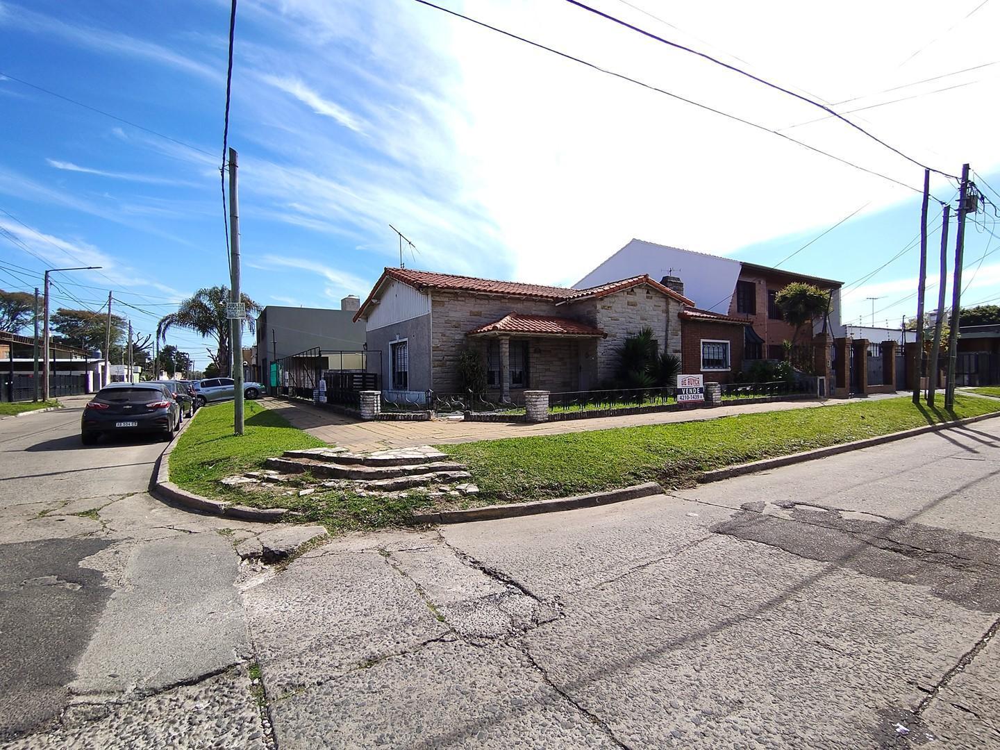 Foto de Casa Chalet en Venta en Quilmes, G.B.A. Zona Sur, Argentina, imagen 3