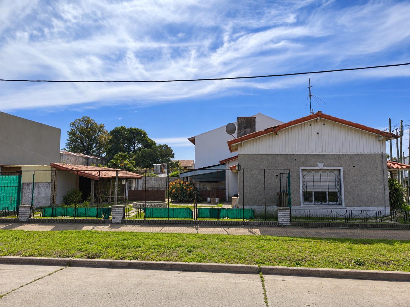 Foto de Casa Chalet en Venta en Quilmes, G.B.A. Zona Sur, Argentina, imagen 2