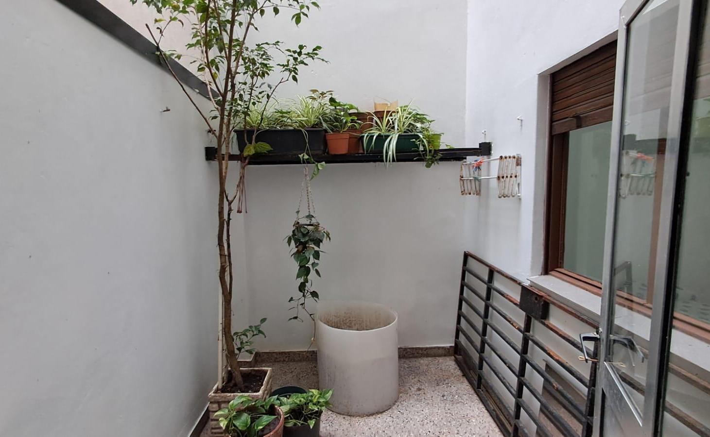 Foto de Venta Departamento 2 ambientes con patio en Monserrat, imagen 2