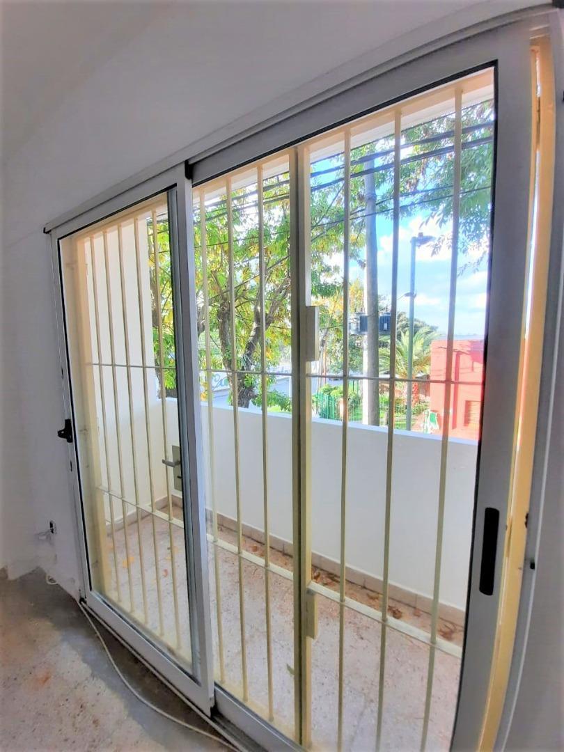 Foto de VENTA DEPARTAMENTO 3 HABITACIONES-2 BAÑOS-COCHERA-TOLOSA, imagen 3