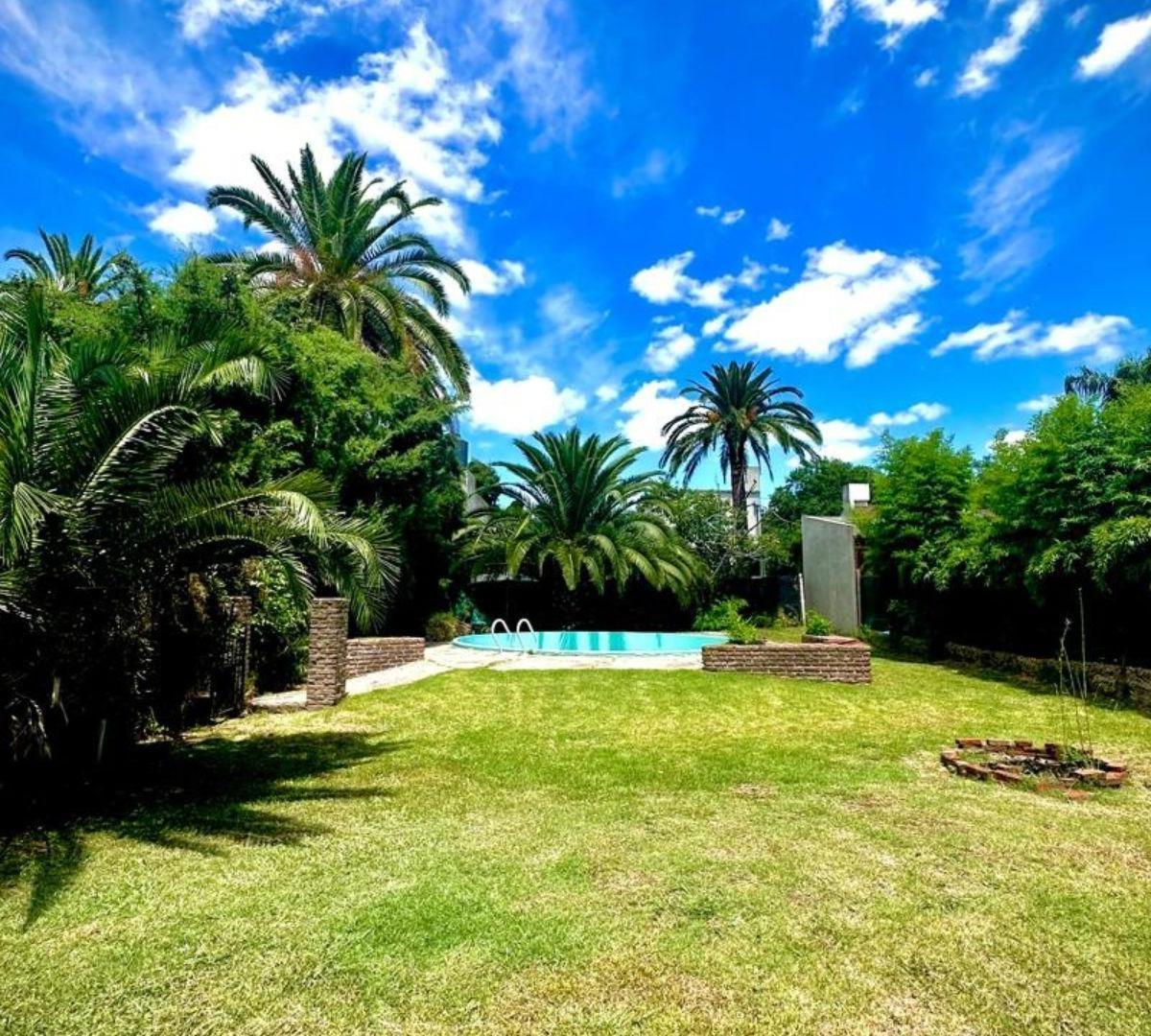CASA EN VENTA EN RANELAGH-4HABITACIONES-2BAÑOS-PILETA