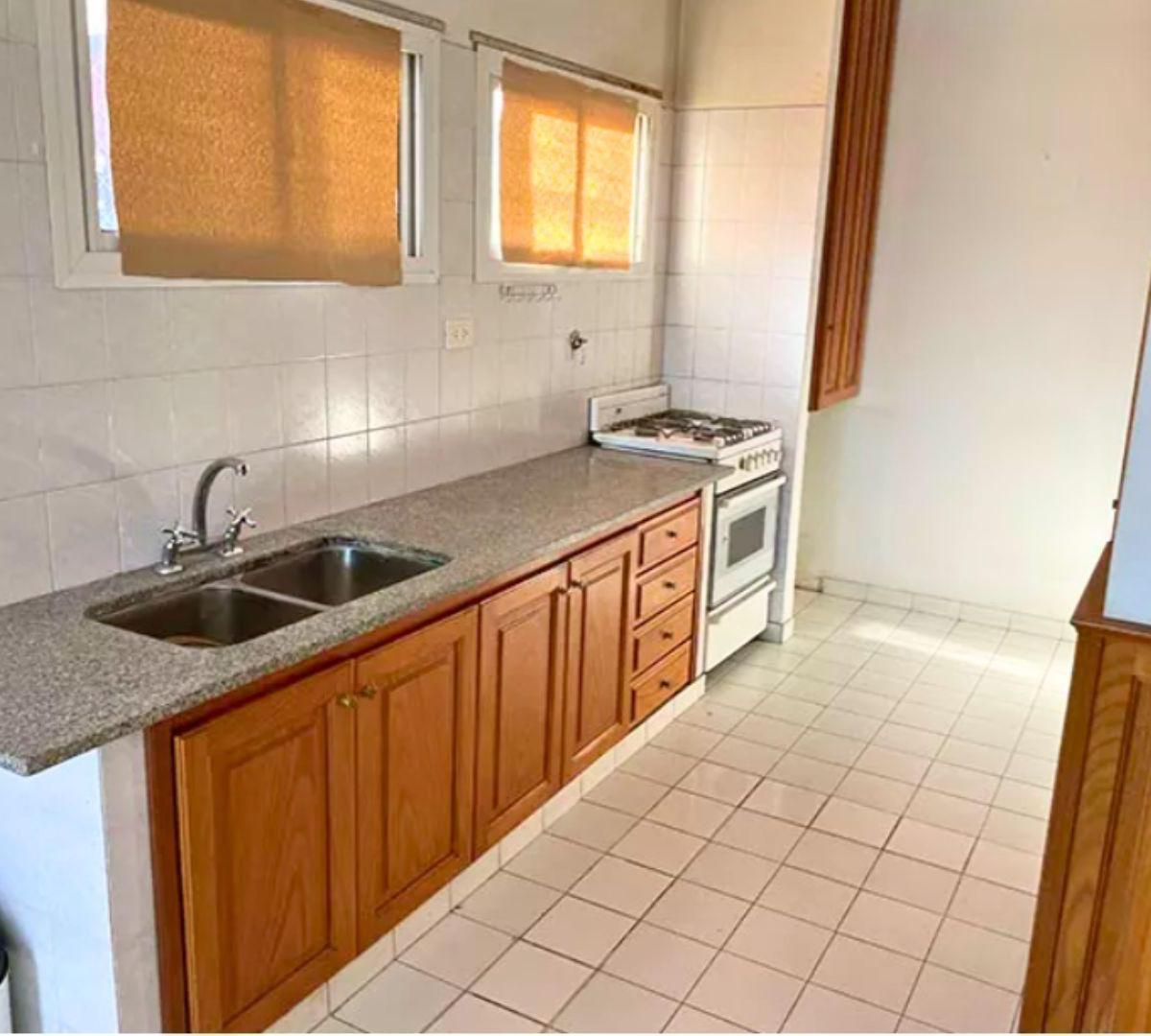 Foto de Venta PISO calle 45 y 9, 3 habitaciones y 2 cocheras, imagen 2